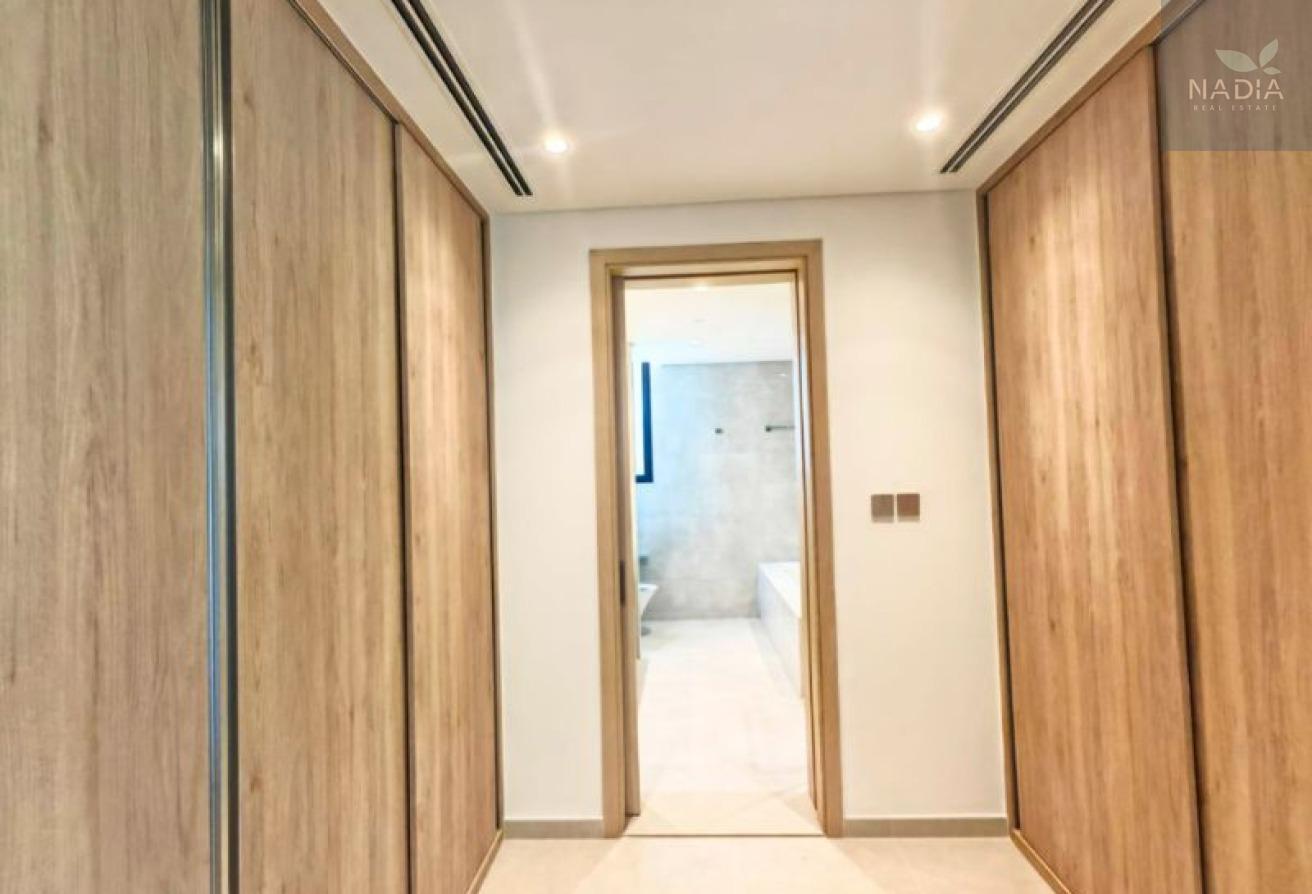 Luxury 4BR Villa| Maid and Driver Room | Brand New photo 9