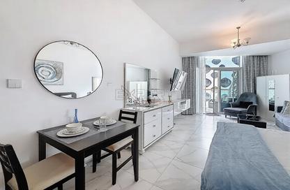 Apartment - Studio - 1 Bathroom for rent in Millennium Binghatti Residences - Business Bay - Dubai