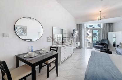 Apartment - Studio - 1 Bathroom for rent in Millennium Binghatti Residences - Business Bay - Dubai