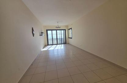 Apartment - 2 Bedrooms - 4 Bathrooms for sale in Al Mamzar - Al Mamzar - Sharjah - Sharjah