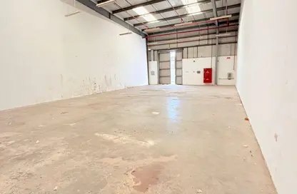 Warehouse - Studio for rent in Umm Dir - Umm Al Quwain