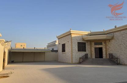 Villa - 3 Bedrooms - 5 Bathrooms for rent in Al Riffa - Ras Al Khaimah