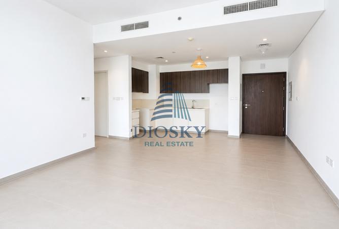 Luxury Apartment | Good View | Vacant Now photo 2