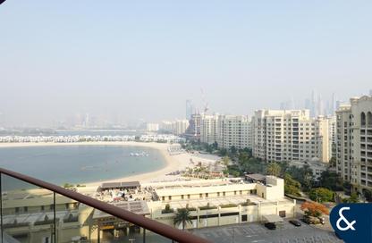 Apartment - 3 Bedrooms - 4 Bathrooms for rent in Sapphire - Tiara Residences - Palm Jumeirah - Dubai