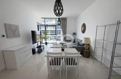 شقة - غرفة نوم - 2 حمامات للايجار في جولف هوريزون برج ب - جولف هوريزون - غولف تاون - داماك هيلز - دبي