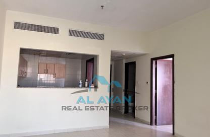 Apartment - 1 Bedroom - 2 Bathrooms for rent in Building S12 - Spain Cluster - International City - Dubai Apartment - 1 Bedroom - 2 Bathrooms for rent in Building S12 - Spain Cluster - International City - Dubai