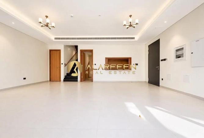 128371105 - Property Image 3