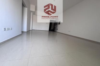 Apartment - 2 Bedrooms - 3 Bathrooms for rent in Al Khair Building - Dubai Silicon Oasis - Dubai