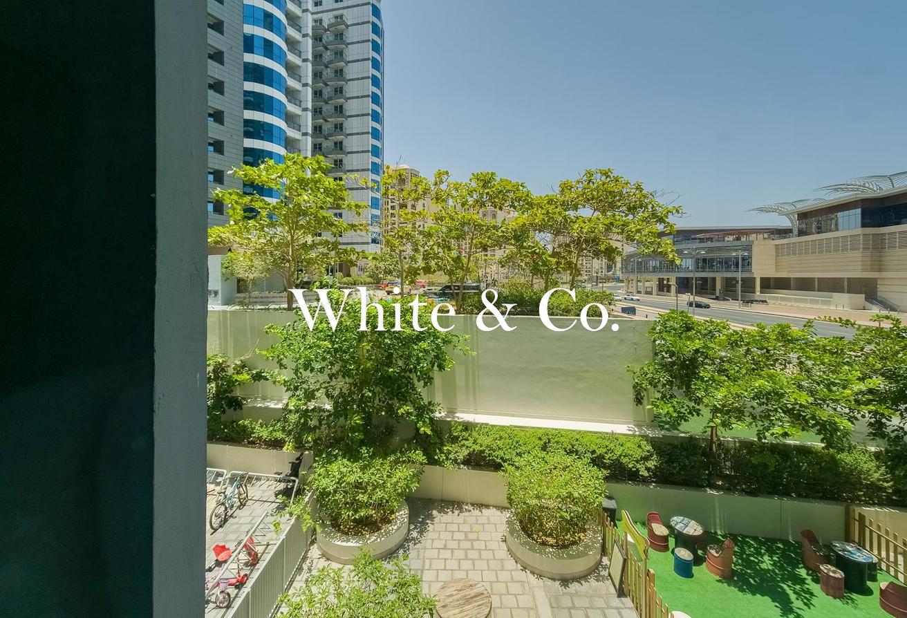 West Beach Access | Infinity Pool | Vacant photo 13