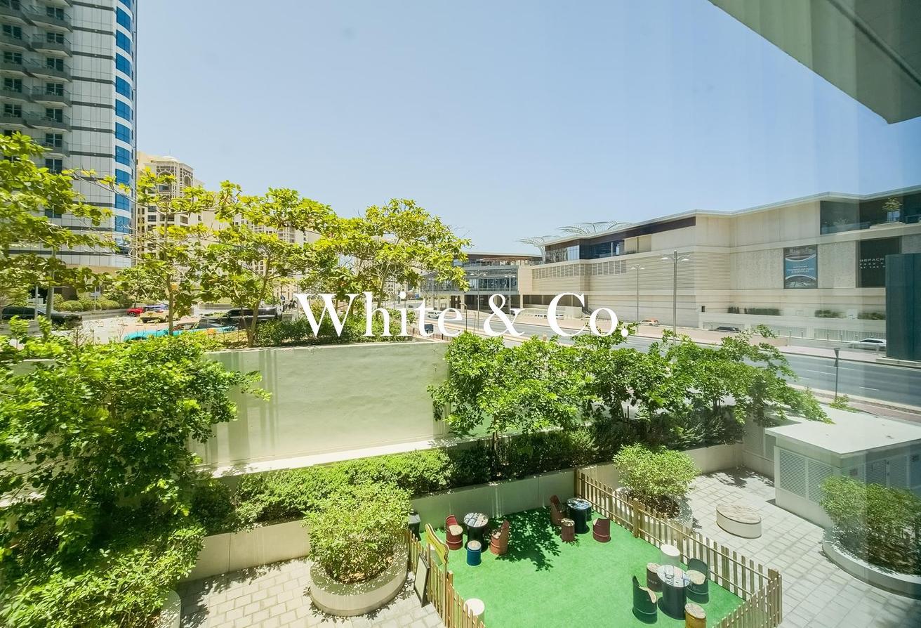 West Beach Access | Infinity Pool | Vacant photo 6