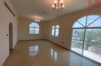 Villa - 5 Bedrooms - 6 Bathrooms for rent in Umm Suqeim 2 Villas - Umm Suqeim 2 - Umm Suqeim - Dubai