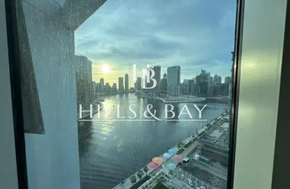 شقة - 1 حمام للايجار في بريفه باي داماك (ايه) - داماك مايسون برايف - الخليج التجاري - دبي