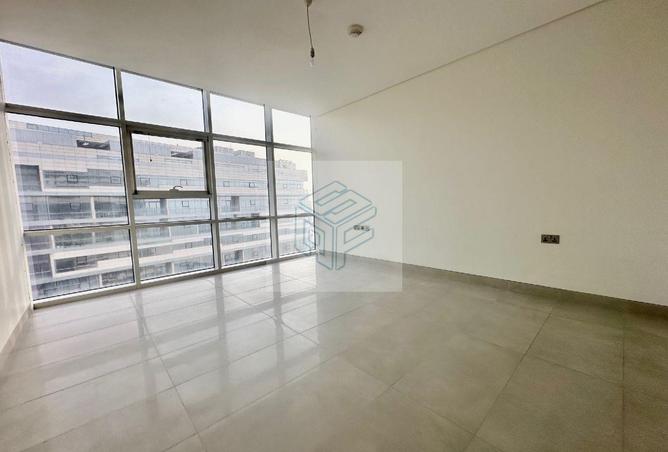 57373499 - Property Image 3