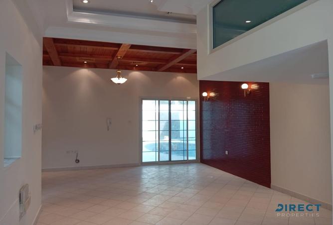 60126423 - Property Image 2