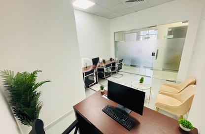 Office Space - Studio - 1 Bathroom for rent in Red Avenue - Al Garhoud - Dubai
