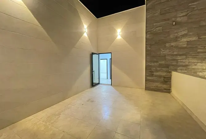 158223313 - Property Image 3
