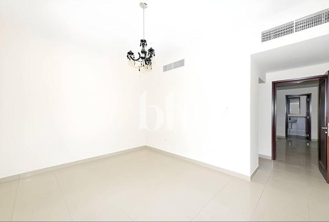 136070143 - Property Image 3