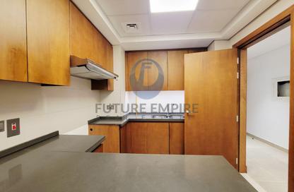 Apartment - 2 Bedrooms - 4 Bathrooms for rent in Airport Road Area - Al Garhoud - Dubai