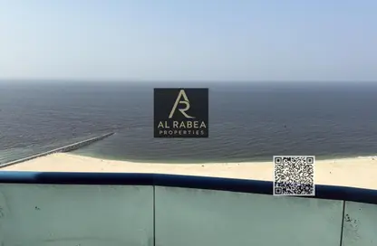 Apartment - 3 Bedrooms - 4 Bathrooms for rent in Corniche Tower - Ajman Corniche Road - Ajman