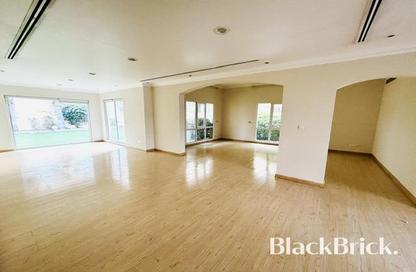 Villa - 5 Bedrooms - 4 Bathrooms for sale in Meadows 2 - Meadows - Dubai