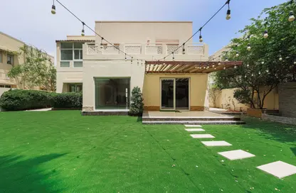 Villa - 5 Bedrooms - 4 Bathrooms for sale in Meadows 2 - Meadows - Dubai