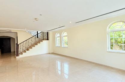 Villa - 4 - 5 for rent in District 1 - Jumeirah Park - Dubai