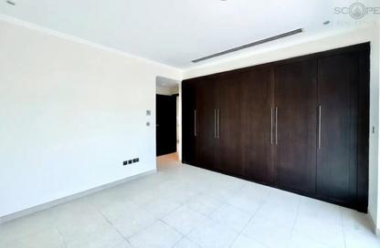 Villa - 4 Bedrooms - 6 Bathrooms for rent in Regional Large - Regional - Jumeirah Park - Dubai