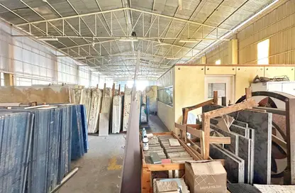 Warehouse - Studio for rent in Umm Ramool - Dubai Warehouse - Studio for rent in Umm Ramool - Dubai