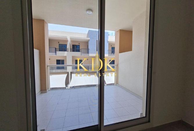87034794 - Property Image 2