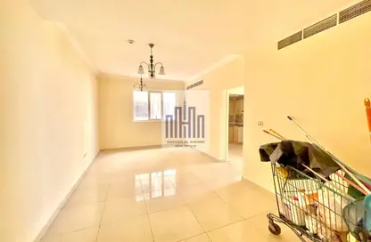 Apartment - 2 Bedrooms - 3 Bathrooms for rent in Muwaileh 3 Building - Muwaileh - Sharjah