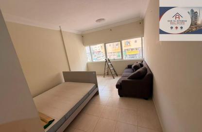Apartment - Studio - 1 Bathroom for rent in Al Zuaina Building - Al Musalla - Al Gharb - Sharjah
