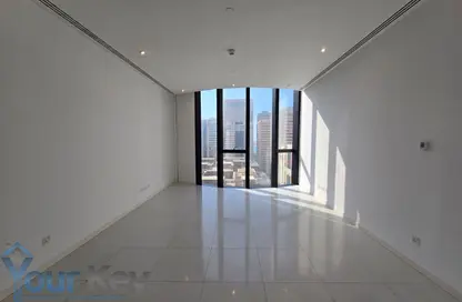 Apartment - 1 Bedroom - 2 Bathrooms for rent in Burj Mohammed Bin Rashid at WTC - Corniche Road - Abu Dhabi
