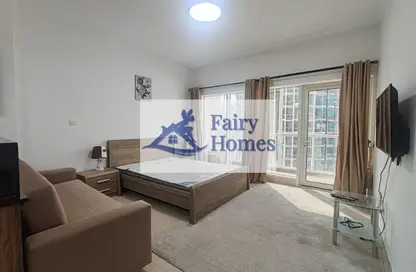 Apartment - Studio - 1 Bathroom for rent in Burj Al Nujoom - Downtown Dubai - Dubai