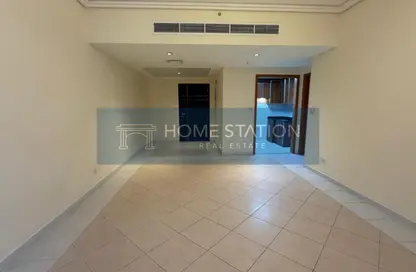 شقة - 3 غرف نوم - 3 حمامات للايجار في برج توينتي فرست سينشري - شارع الشيخ زايد - دبي