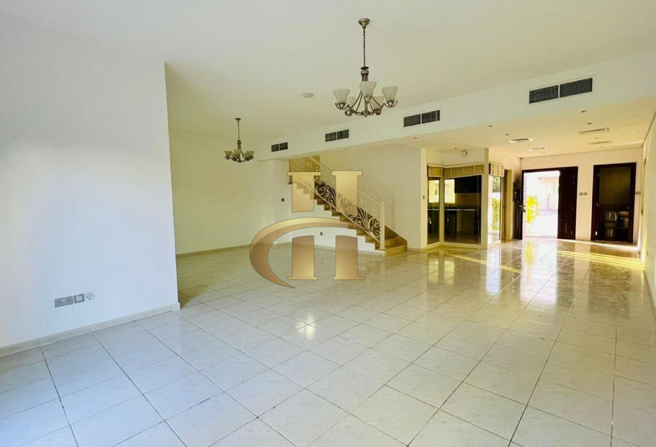 Massive 4 bhk + maid room | Villa | Elegant photo 6