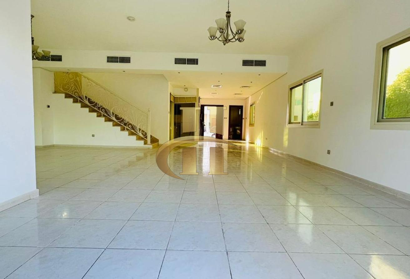 Massive 4 bhk + maid room | Villa | Elegant photo 13