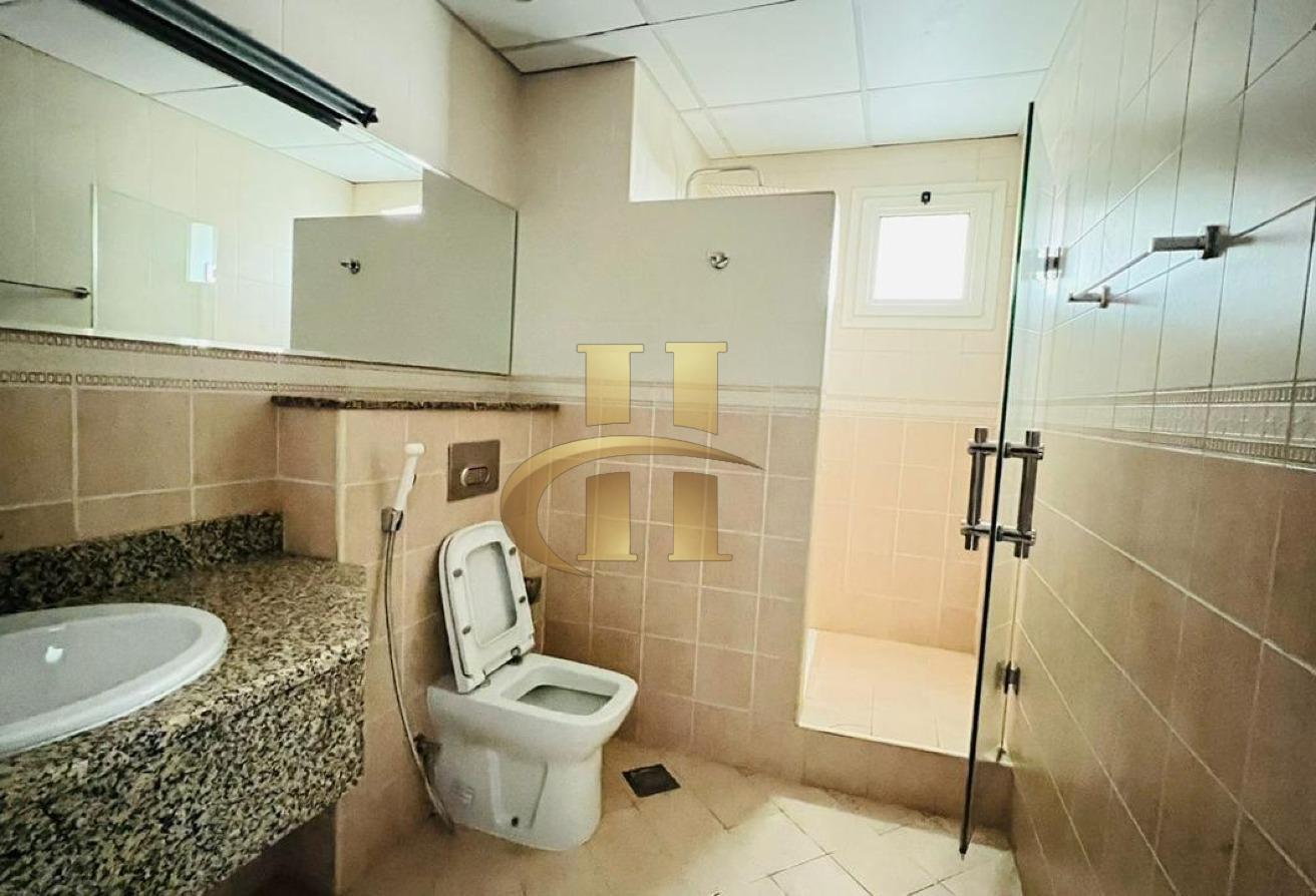Massive 4 bhk + maid room | Villa | Elegant photo 12