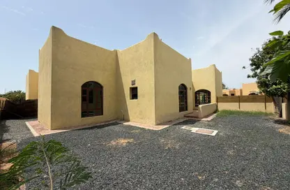 فيلا - 3 غرف نوم - 4 حمامات للايجار في قرية ساس النخيل - ساس النخيل - أبوظبي