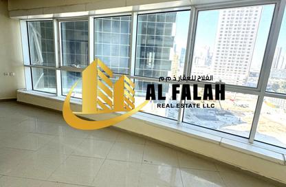 Apartment - 1 Bedroom - 2 Bathrooms for rent in New Al Taawun Road - Al Taawun - Sharjah