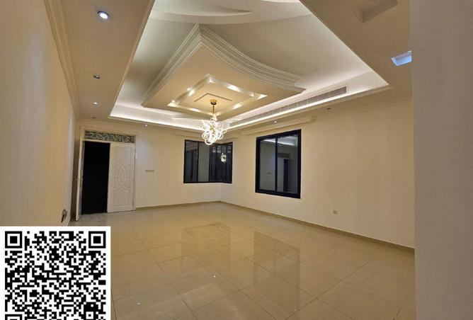 71118407 - Property Image 3