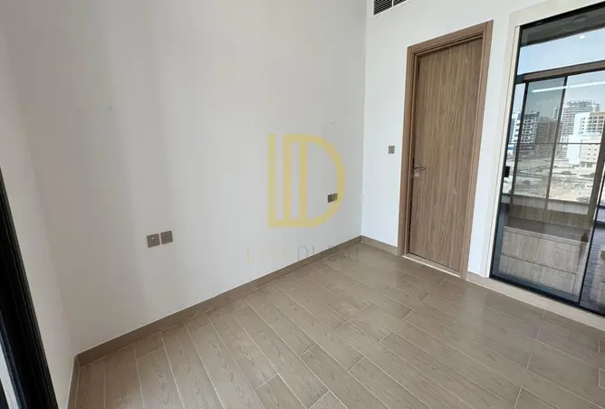 156014205 - Property Image 2