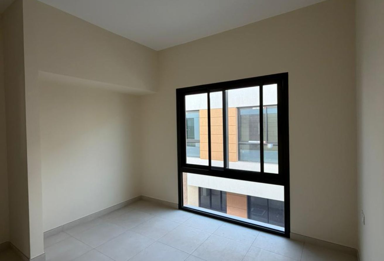 Town House | Ready to move | Smart Investment