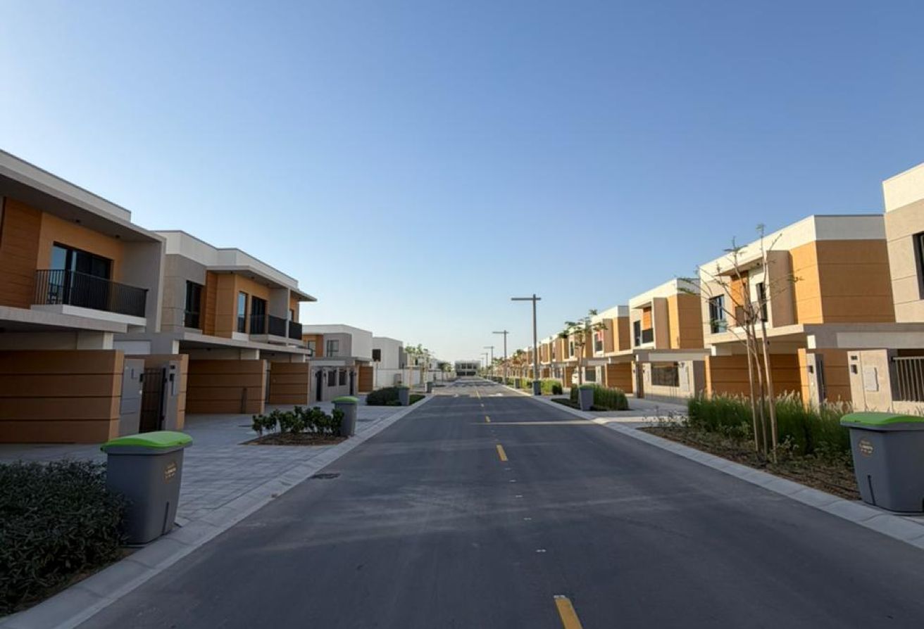 Town House | Ready to move | Smart Investment