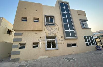 Villa - 4 - 6 for rent in Al Jazzat - Al Riqqa - Sharjah