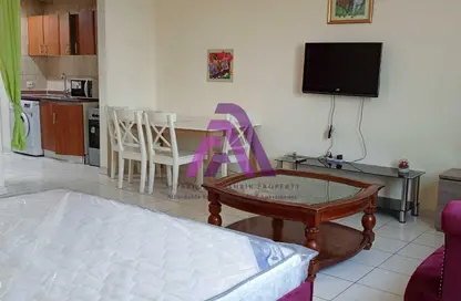 Apartment - 1 Bathroom for rent in Building Q04 - France Cluster - International City - Dubai
