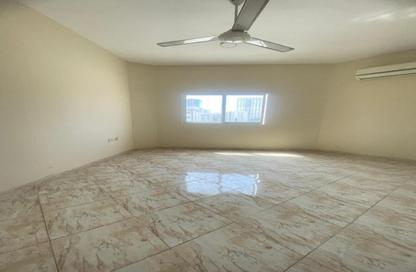 Whole Building - Studio - 7+ for sale in Al Qulaya'ah - Al Sharq - Sharjah