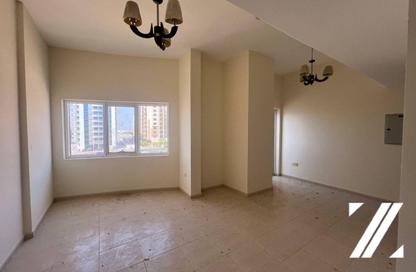 Apartment - 1 - 1 for sale in Silicon Gates 2 - Silicon Gates - Dubai Silicon Oasis - Dubai