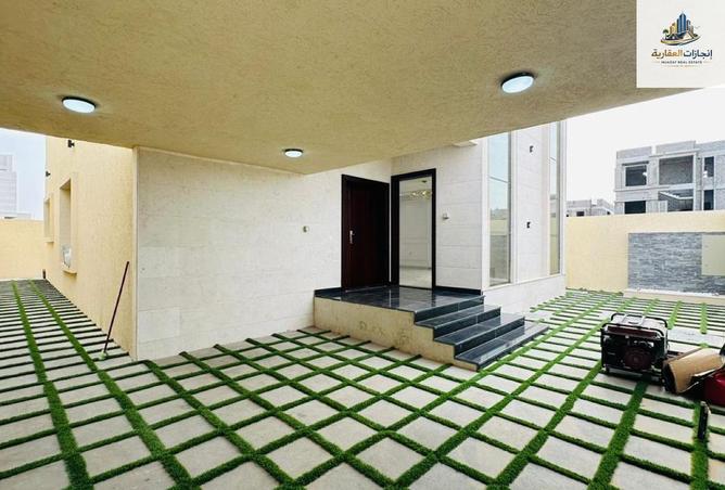 67429910 - Property Image 2