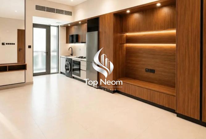 PRIME LOCATION | SPACIOUS LAYOUT | READY TO MOVE photo 2