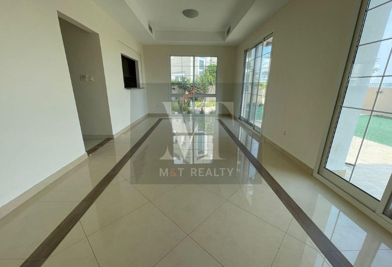 Spacious 3BR + Maid Villa | Family Community photo 3